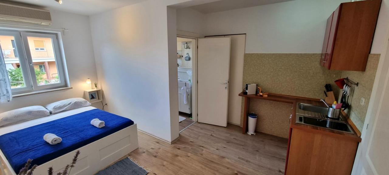 Tiny Studio Big Living Apartment Rovinj Luaran gambar