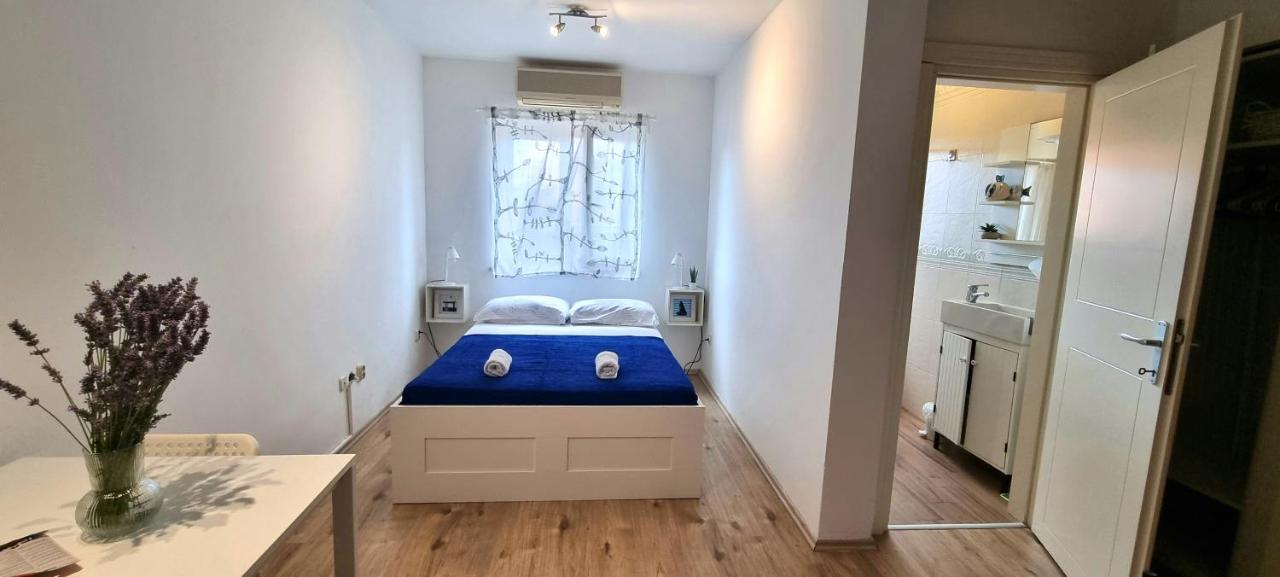 Tiny Studio Big Living Apartment Rovinj Luaran gambar